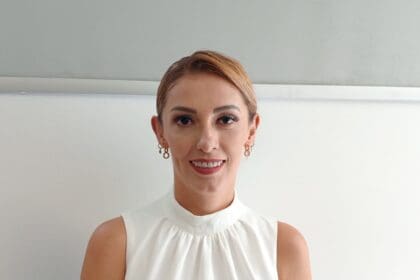 MAD CASAS 01 MICHELLE OLMOS