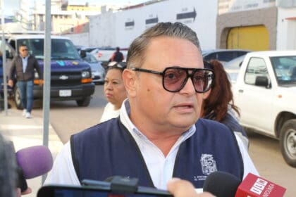Luis Salazar 3