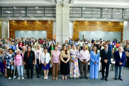 MAD TERE ABUELOS 05 COLOR