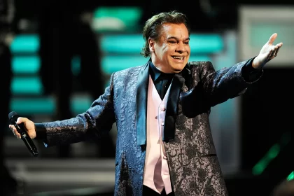 rs juan gabriel 09bf67d8 ef1c 4c3a a3eb 2d6b27123d8a 1