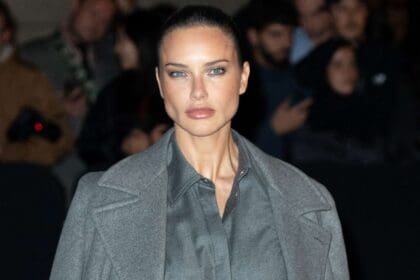 adriana lima Schiaparelli 1 tout 092624 767382fa0d664632ad7788cae08337cd