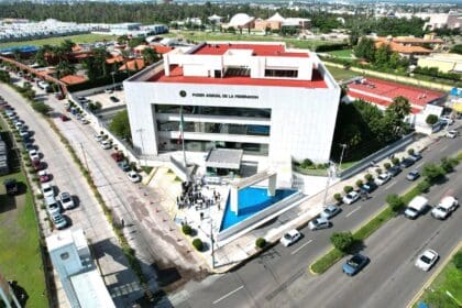 hoy regresan deniz 1