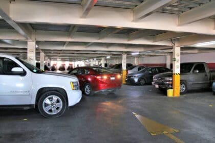 Estacionamiento Autos Vehiculos