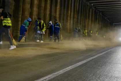El Municipio de Aguascalientes realizó un mega operativo de limpieza en el paso a desnivel de Av. Universidad y Blvd. Colosio.