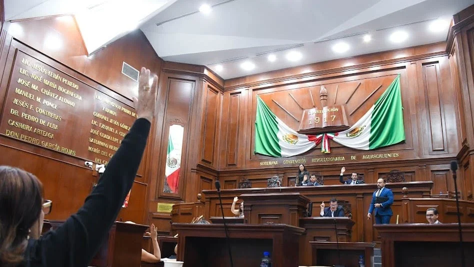 Los congresistas presentaron de forma unánime, la iniciativa de reforma a la ley Orgánica del poder legislativo, para impulsar la modernización digital de la Gaceta Parlamentaria