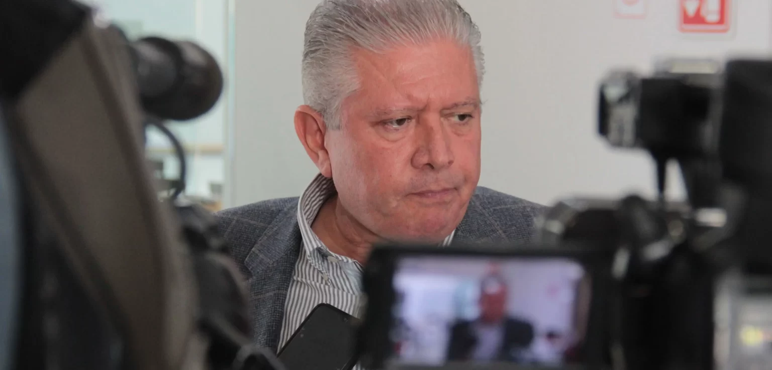 El secretario general del sindicato automotriz, Rogelio Padilla de León