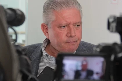 El secretario general del sindicato automotriz, Rogelio Padilla de León