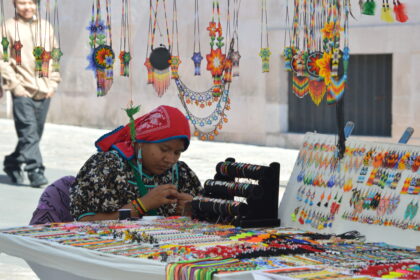 La discriminación, según sexo, mostró las mayores brechas de género y superó los 20 puntos porcentuales en todos los grupos