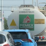 De la estación sale bien la gasolina, el problema es cuando se desvían, en algunos casos el chofer o el transportista son los que llevan su tajada, pero también va en colaboración con el comercializador, quien vendió el producto barato