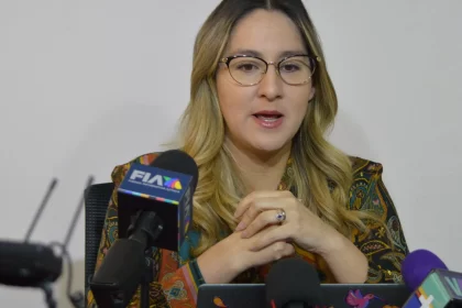 Advierte colegio de economistas sobre decrecimiento monetario este año