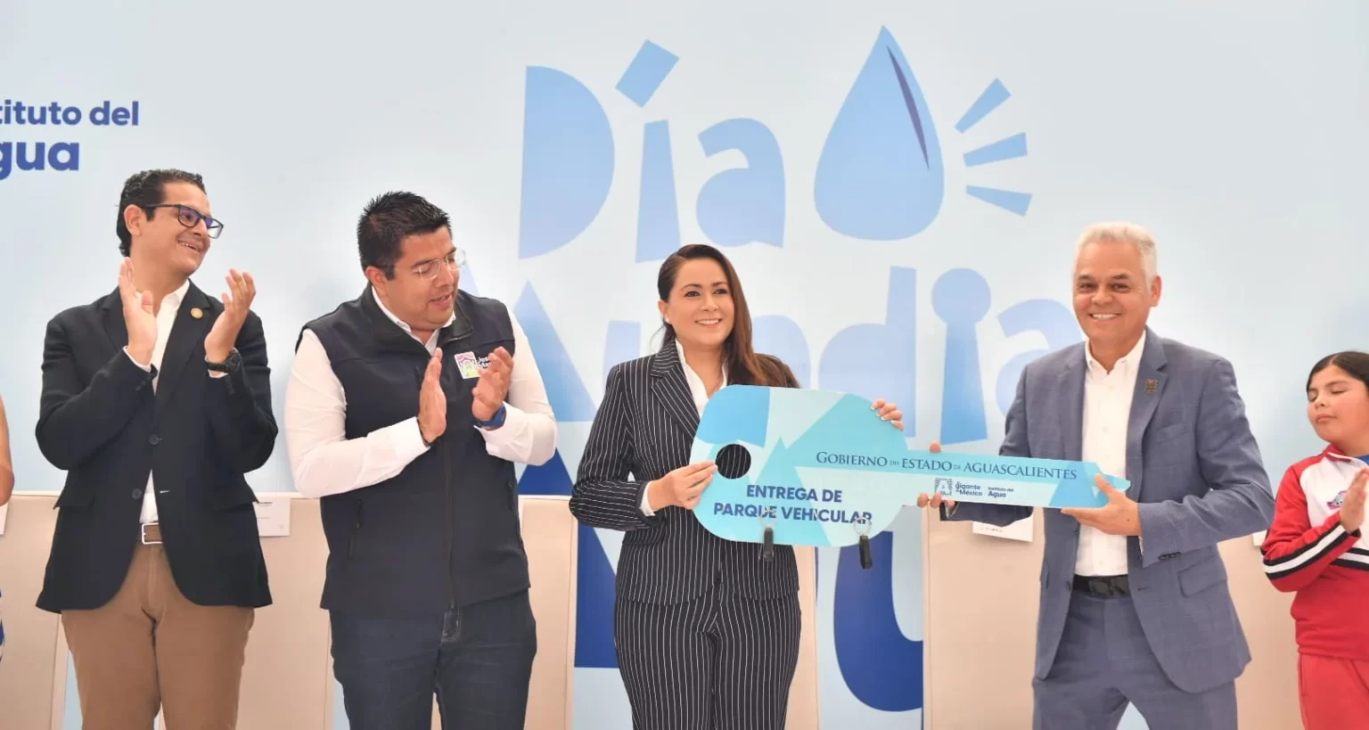 TERE JIMENEZ REAFIRMA SU COMPROMISO CON EL CUIDADO Y USO EFICIENTE DEL AGUA 3 1