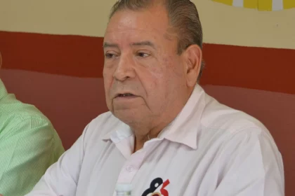 El líder sindical de la CTM, Alfredo González
