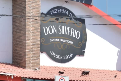 La sanción económica máxima aplicada por el Ayuntamiento capitalino a antros y bares por operar fuera de horario, asciende a los 20 mil pesos