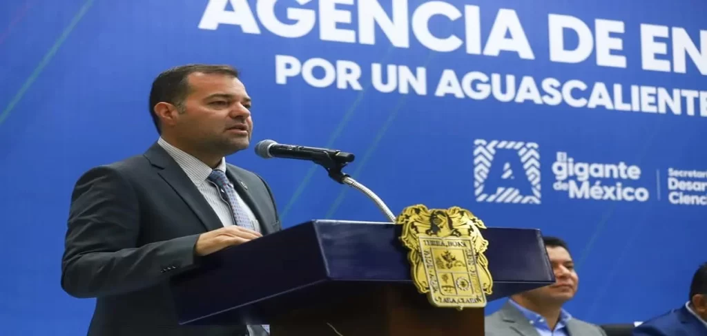 Esau Garza de Vega secretario de Desarrollo Economico