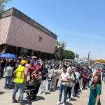 Más de 3,500 personas fueron sacadas de todas las unidades del Seguro Social.