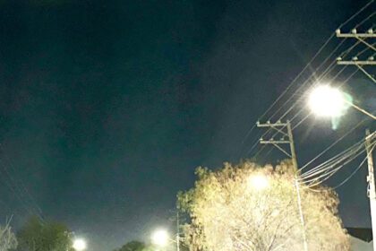 Alcalde de JM encabezó encendido de nueva red con luminarias LED