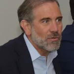 Lorenzo Córdova dicta conferencia en el Estado.