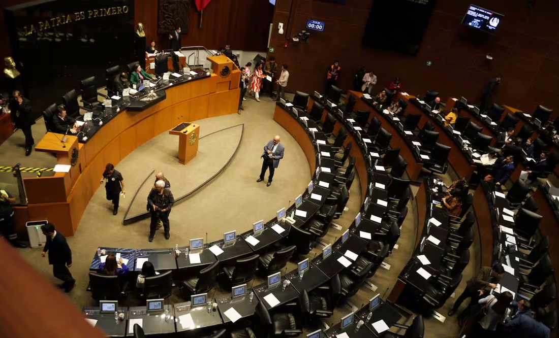 El senador Gerardo Fernández Noroña confirmó que el Senado de la República abordará la Ley de Telecomunicaciones. Esta ley tiene implicaciones clave sobre la libertad de expresión y el acceso a la información en México.