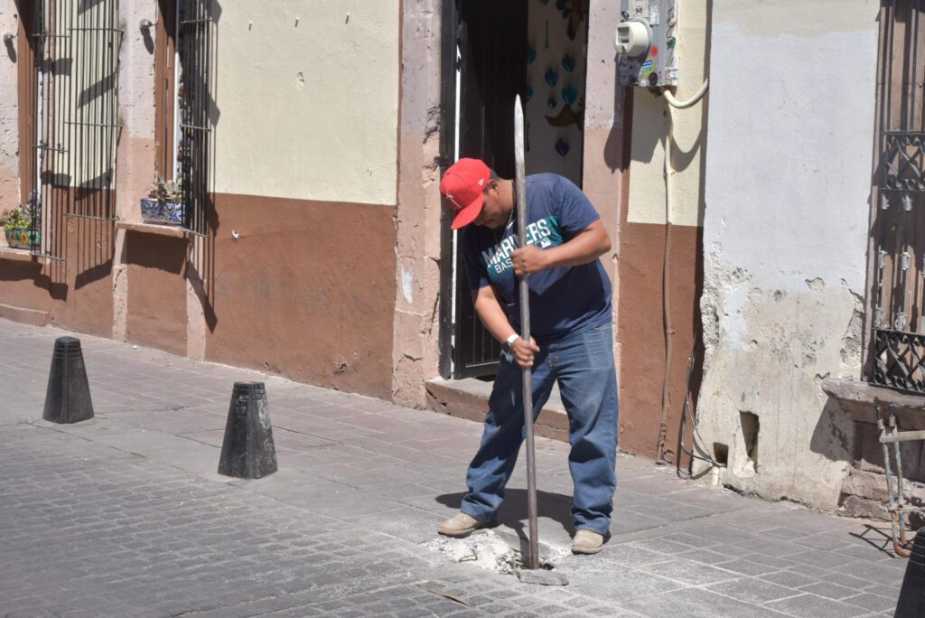 TRABAJA MUNICIPIO PARA QUE LA FERIA DE SAN MARCOS CUENTE CON ILUMINACION DE CALIDAD 5