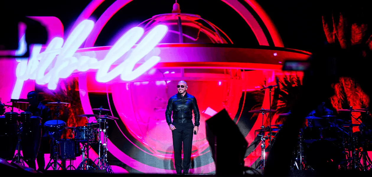 Un energico concierto fue el que ofrecio Pitbull en Aguascalientes