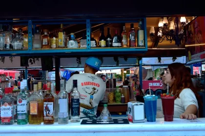 Venta de alcohol hasta los 21 años