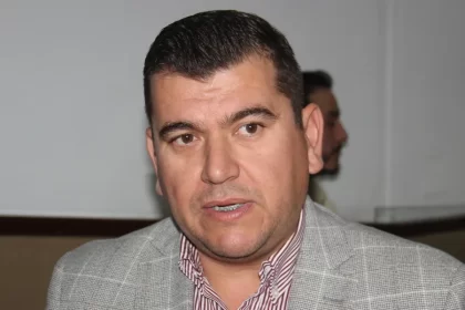 Diputado de la Comisión de Justicia en el Congreso del Estado, Adán Valdivia