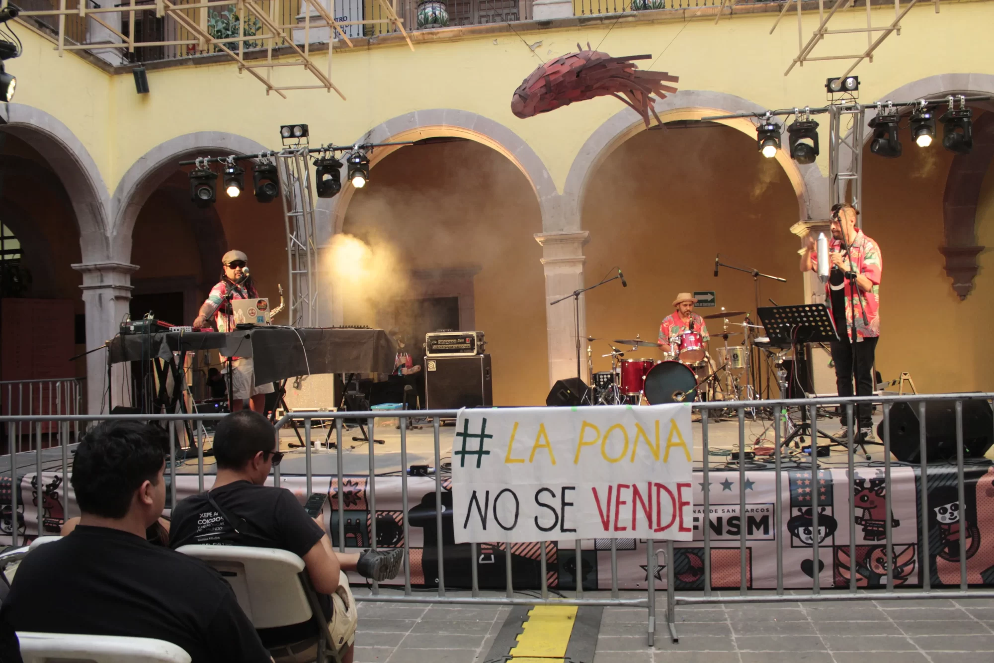 Ambas agrupciones MDK y Ruines se manifestron a favor de la preservacion de La Pona