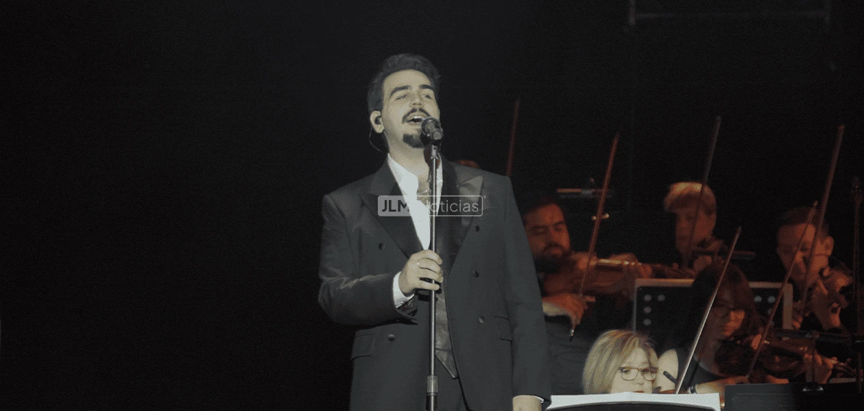 Gran interpretacion de Ignazio Boschetto durante el concierto del Il Volo