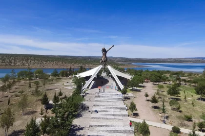 Contamos con el programa ¿Qué Plan?, a través del cual cada semana promovemos las actividades turísticas, además de colaborar en proyectos estratégicos que fortalecerán la llegada de más visitantes”.