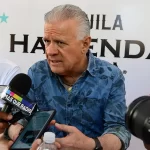 José Ángel González