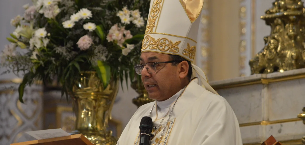 Ha invitado a construir puentes y no muros