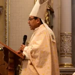 Se trata de un cura que ha cometido varios delitos, entre ellos abuso de menores