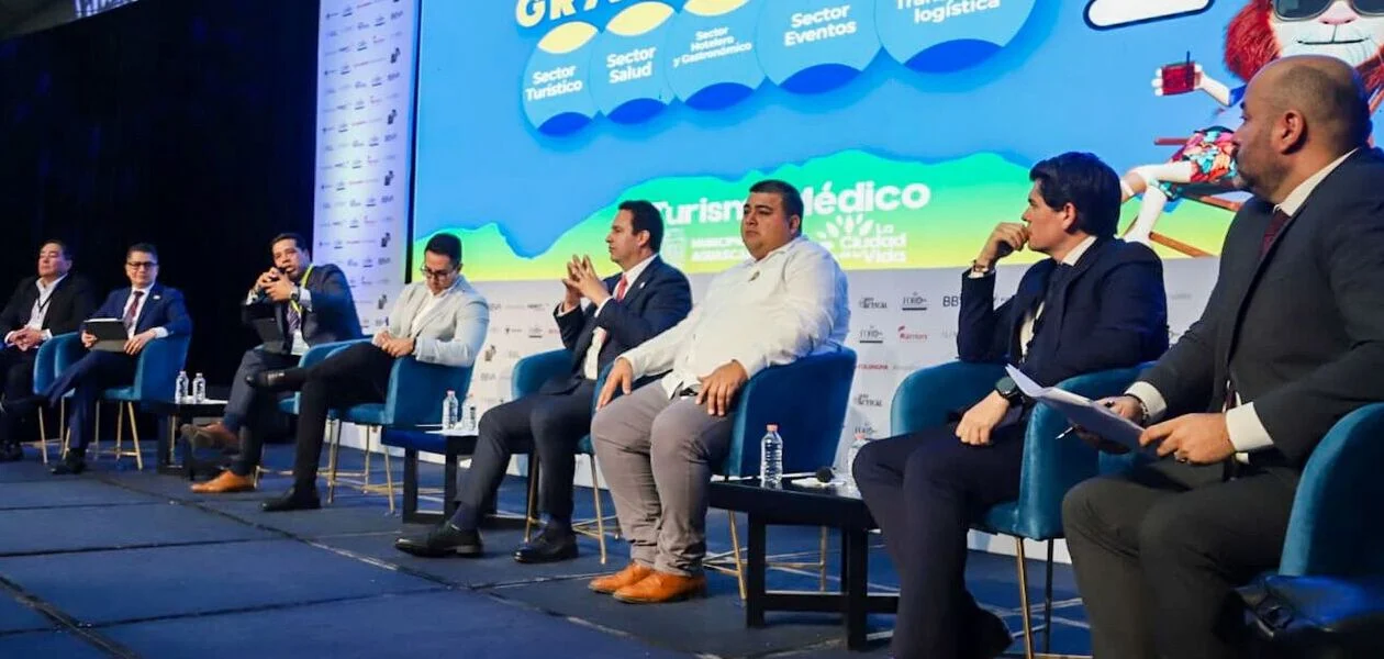 PARTICIPA PROYECTO DE TURISMO MEDICO DEL MUNICIPIO DE AGUASCALIENTES EN FORO NACIONAL DE DESARROLLO Y COMPETITIVIDAD 1 1