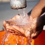 Por calor, aumenta consumo de agua en el estado