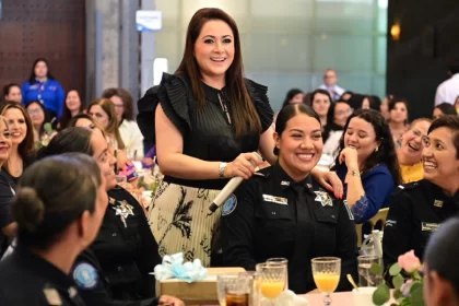 Tere Jiménez encabezó el festejo en honor a las mamás