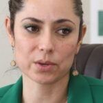 n cuanto al tema de quejas contra elementos de Seguridad Pública, se han recibido 142 quejas, de las que 74 sí tienen que ver con servidores del área seguridad