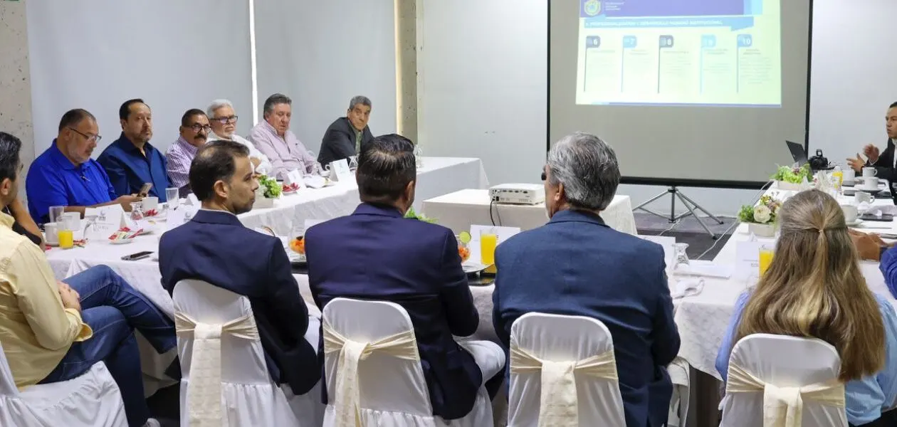 FORTALECE FISCAL GENERAL DEL ESTADO LAZOS CON EL SECTOR TEXTIL DE LA ENTIDAD 1
