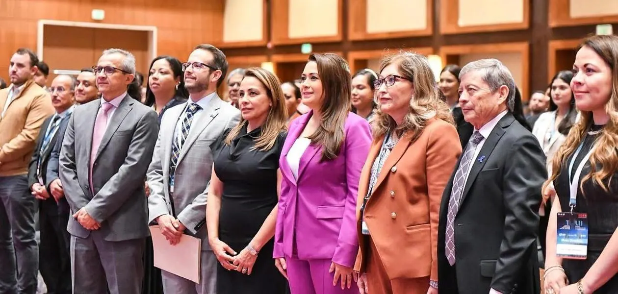 Destacó las acciones implementadas desde su administración, como la creación del Instituto de Atención Integral de Enfermedades Renales (INAER)