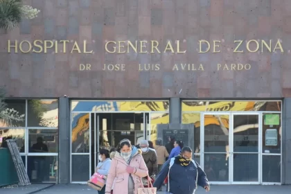 Hay deserción y suicidios por las fuertes cargas: Dr. Llamas