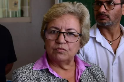 *Se realizarán las investigaciones correspondientes también en el caso de otro maestro: comisionada