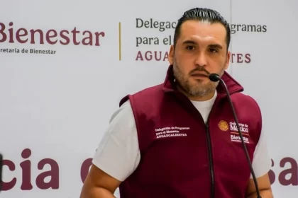 “Estamos iniciando con este programa muy noble de manos de nuestras compañeras enfermeras y médicos de todo el Estado”.