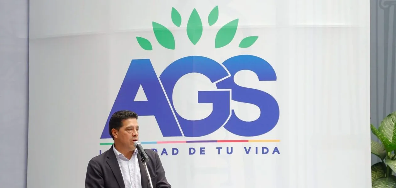 Se galardono a las dependencias municipales con mejores estrategias en aprovechamiento de recursos naturales y energeticos 6