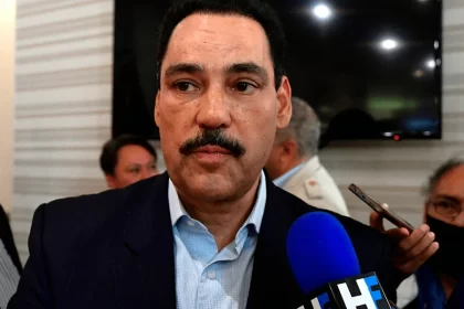 Toño Martín del Campo pide también alzar la voz para que se respete la libertad de expresión en México