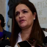 “Vamos a estar trabajando, al verdad es que aquí no estamos a favor de la ley mordaza, ni de prohibir que cada quien difunda y haga el uso de su libertad de expresión”, manifestó Alama Hilda Medina .