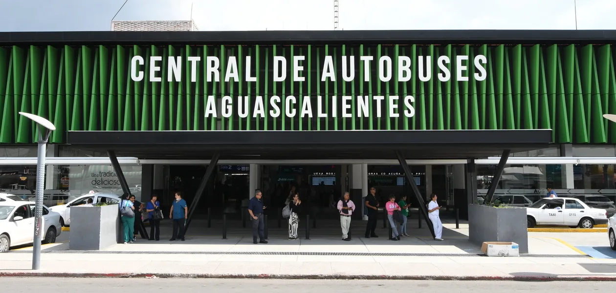 Ayuntamiento analiza imponer multas a responsables de la caída del techo en la Central Camionera.