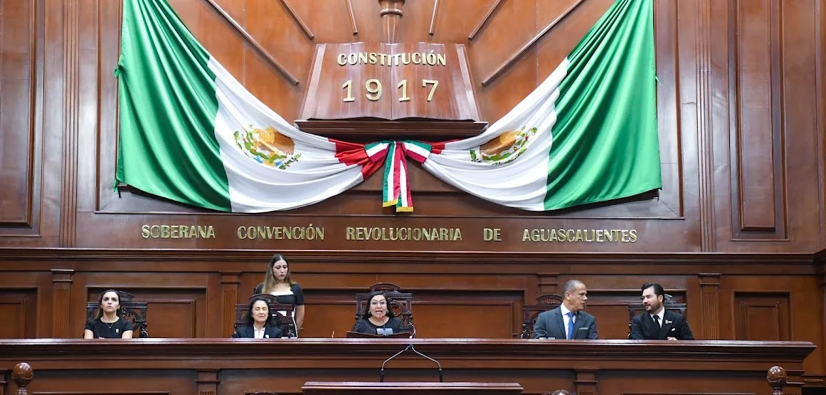 Clausura de sesiones en el Congreso del Estado 5