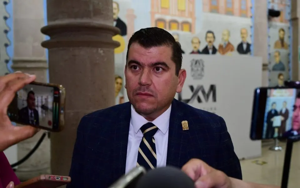 El diputado Adán Valdivia, promotor de la referida iniciativa de ley, señaló que “ahora ya es ley, vamos esperar su ejecución es prácticamente una homologación desde el punto de vista federal, sobre todo para los requisitos que deben de cumplir los anexos”.