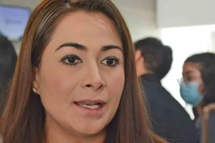 Tere Jiménez informó que otro proyecto importante es el desarrollo del puente de la 45 norte, para el que incluso ya se cuenta con el recurso, debido a que es uno de los puntos donde se presentan más accidentes, a la altura de la comunidad de Margaritas, Jesús María, “ha habido muchas muertes, para nosotros es el punto más rojo en incidentes”.