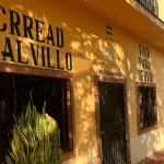 Al respecto el secretario del Ayuntamiento de Calvillo, Arturo Cardona López manifestó que los reportes iban en el sentido de que el lugar se encontraba en “pésimas condiciones”, con un hacinamiento de usuarios, ya que estaba rebasado en su capacidad de 60 personas.