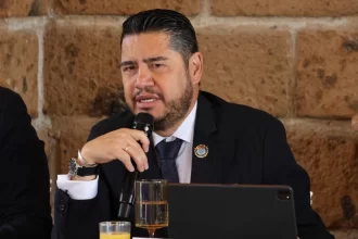 El trabajo coordinado de la Fiscalía ha generado un incremento significativo en los resultados operativos de la institución, comentó ante la Mesa Ciudadana de Seguridad y Justicia.